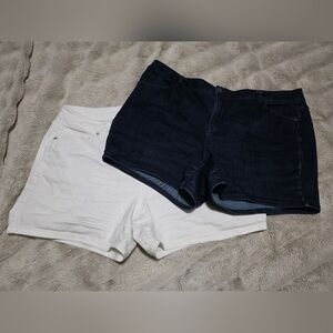 2 PAIR 18 Venezia Dark Blue/ White Jean Shorts